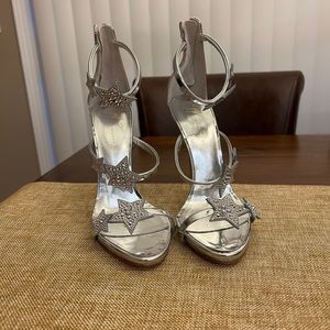 Giuseppe Zanotti metallic leather star sandal